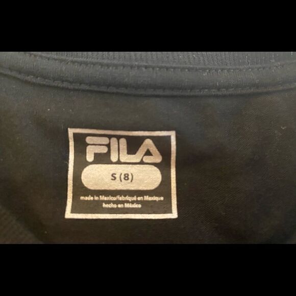 🎉FiLA DRIP LOGO GRAPHIC TEE SIZE:S(8) - Picture 5 of 7
